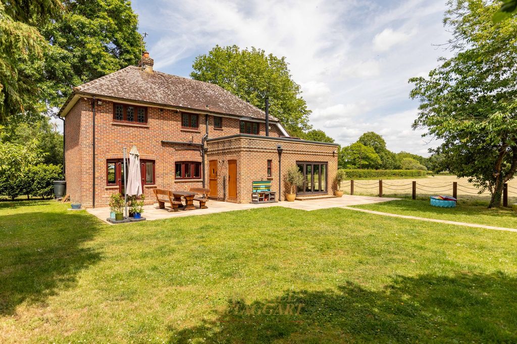 Property photo 1 of 40