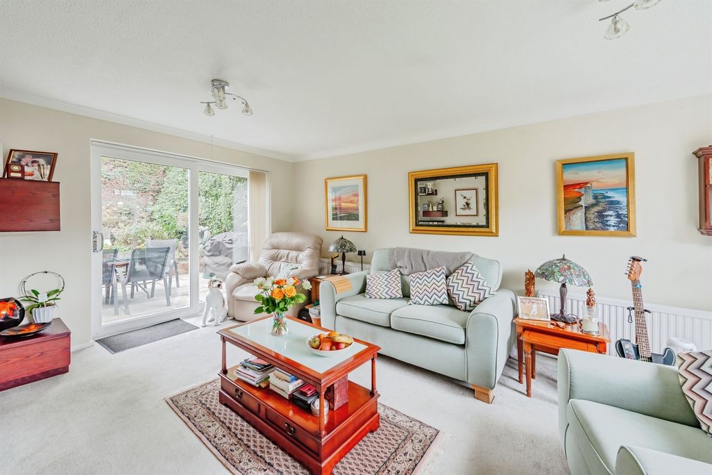 Property photo 3 of 17