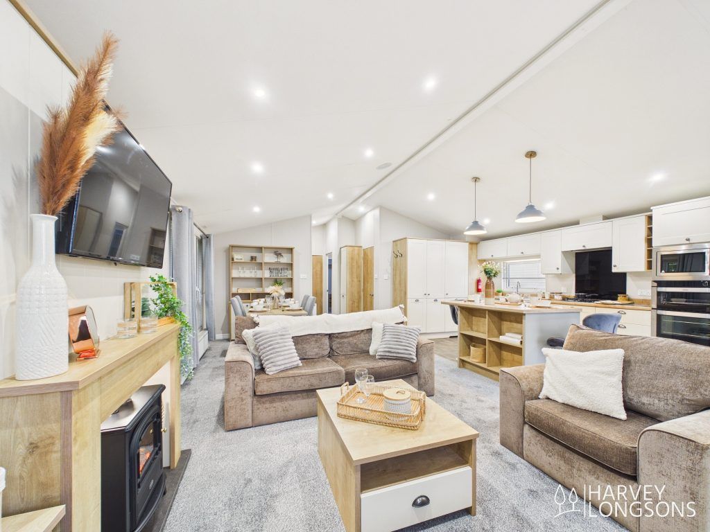 Property photo 2 of 18 Willerby Cranbrook Lodge Open Plan Lounge Kitchen