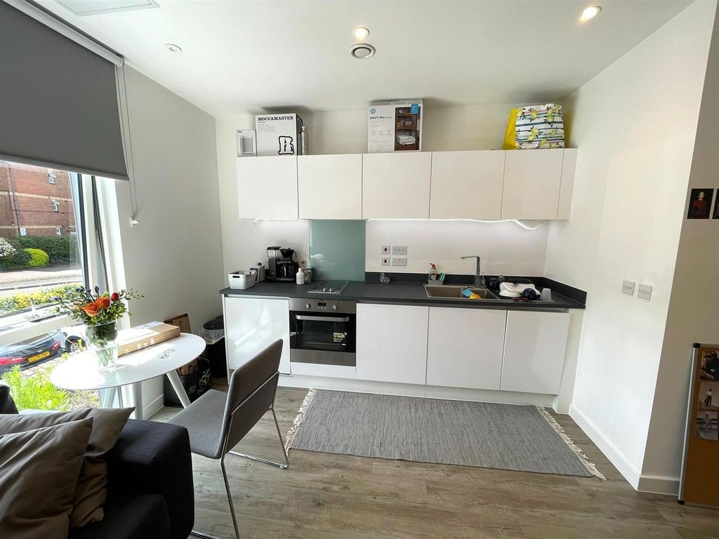 Property photo 2 of 8 Kitchen.Jpg