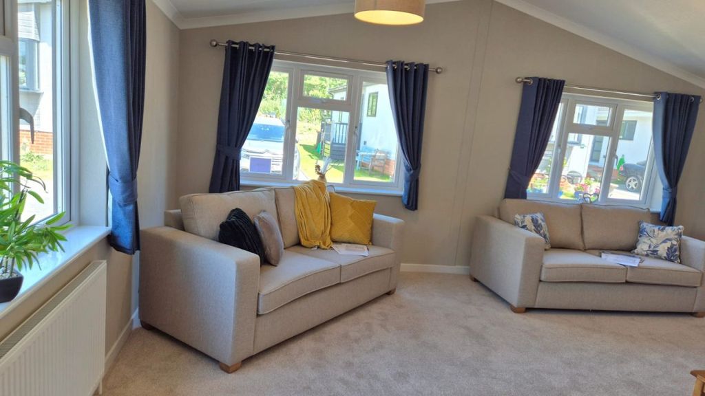 Property photo 3 of 6 23.Jpg