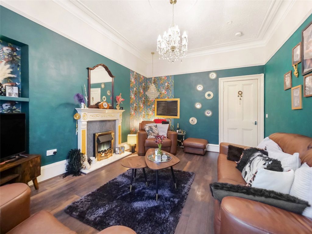 Property photo 2 of 21 Picture No. 08