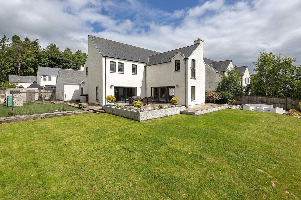 Additional image 39 of 5 bed detached house for saleInglis Place, Larbert FK5