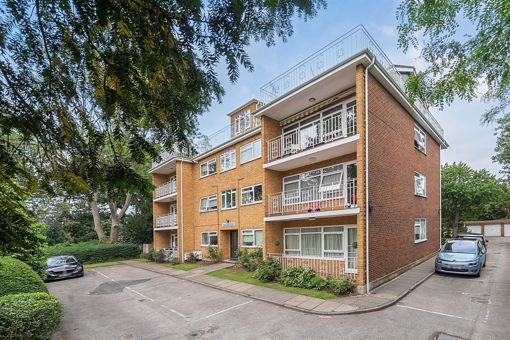 Property photo 1 of 16