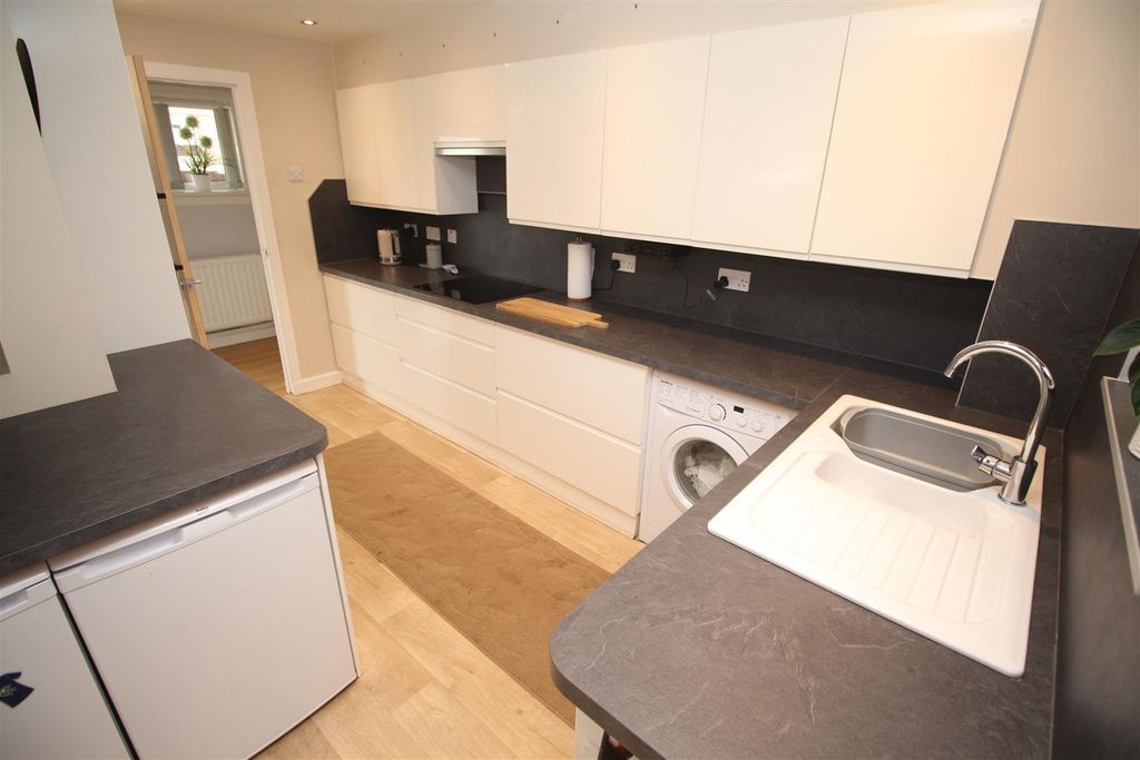 Additional image 27 of 4 bed terraced house for saleOronsay Avenue, Port Glasgow PA14