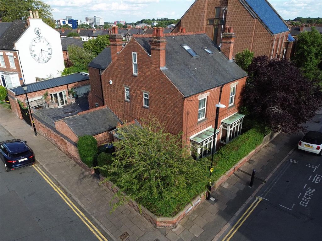 Property photo 3 of 41 Drone