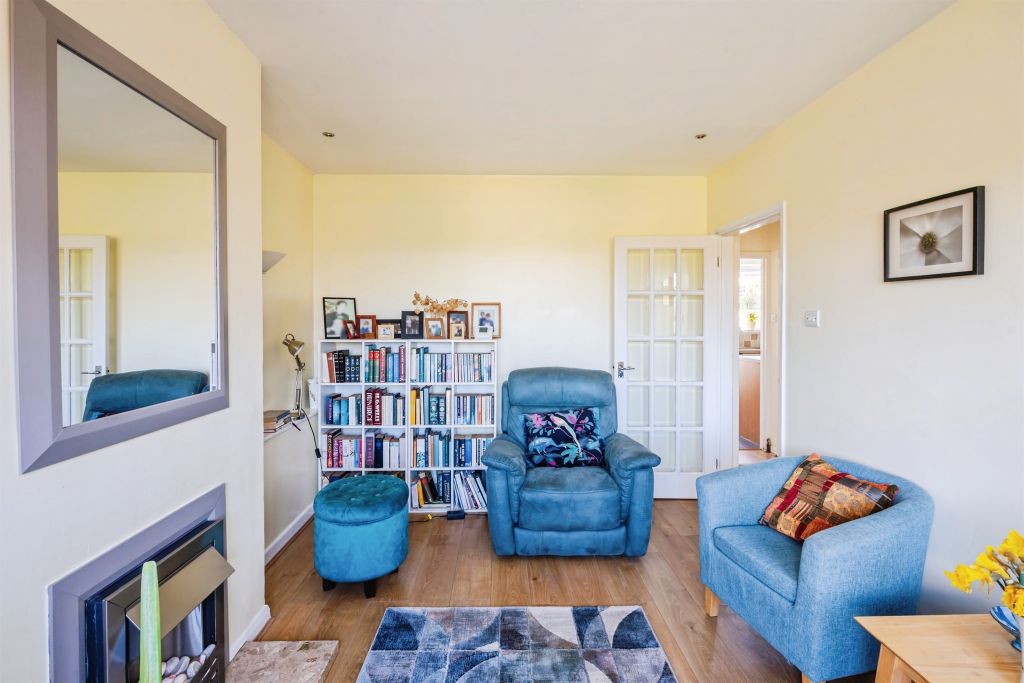 Property photo 3 of 15