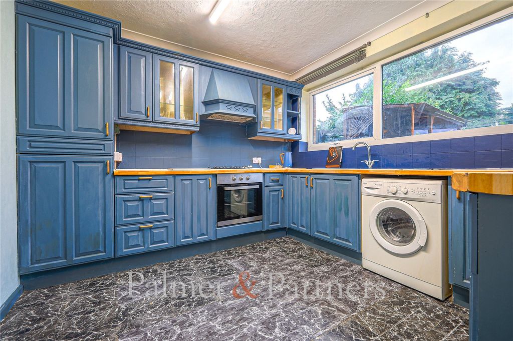 Property photo 2 of 10 Picture No. 04