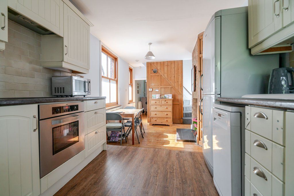 Property photo 3 of 21