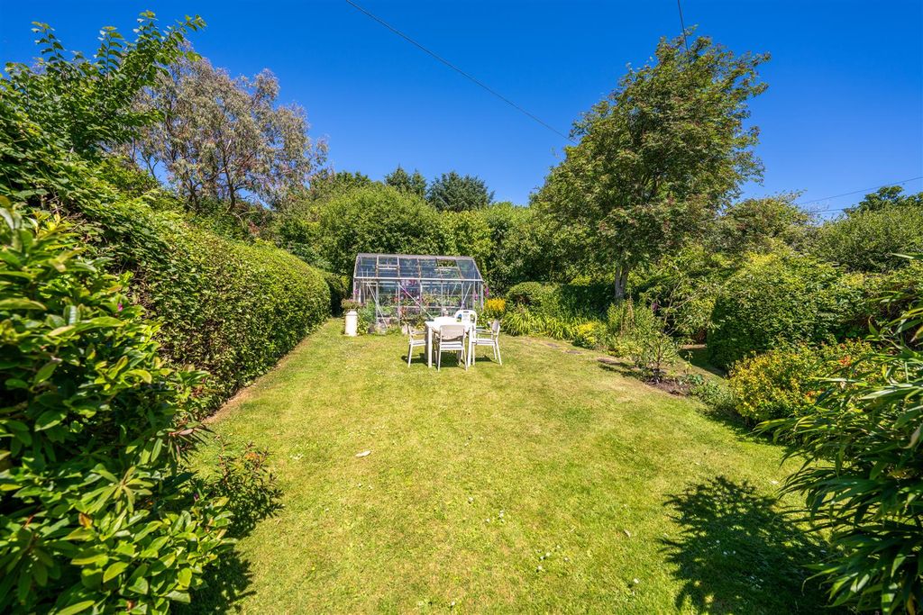 Property photo 2 of 24 18_Newtown_Street-20.Jpg