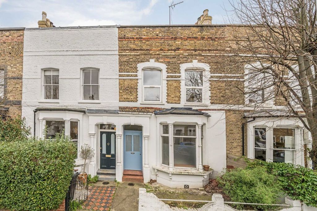 Property photo 1 of 9