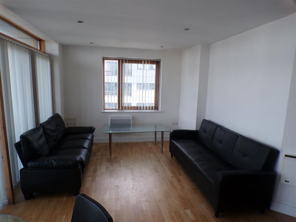 Property photo 2 of 14 100_6016.Jpg