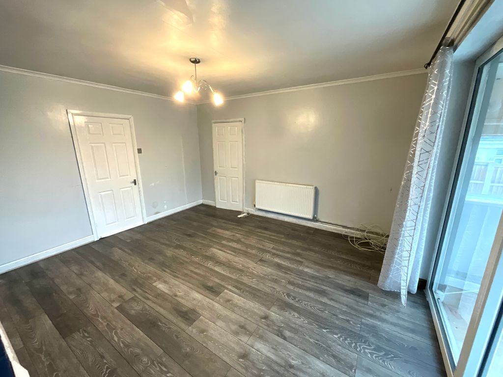 Property photo 3 of 21 Img_4894