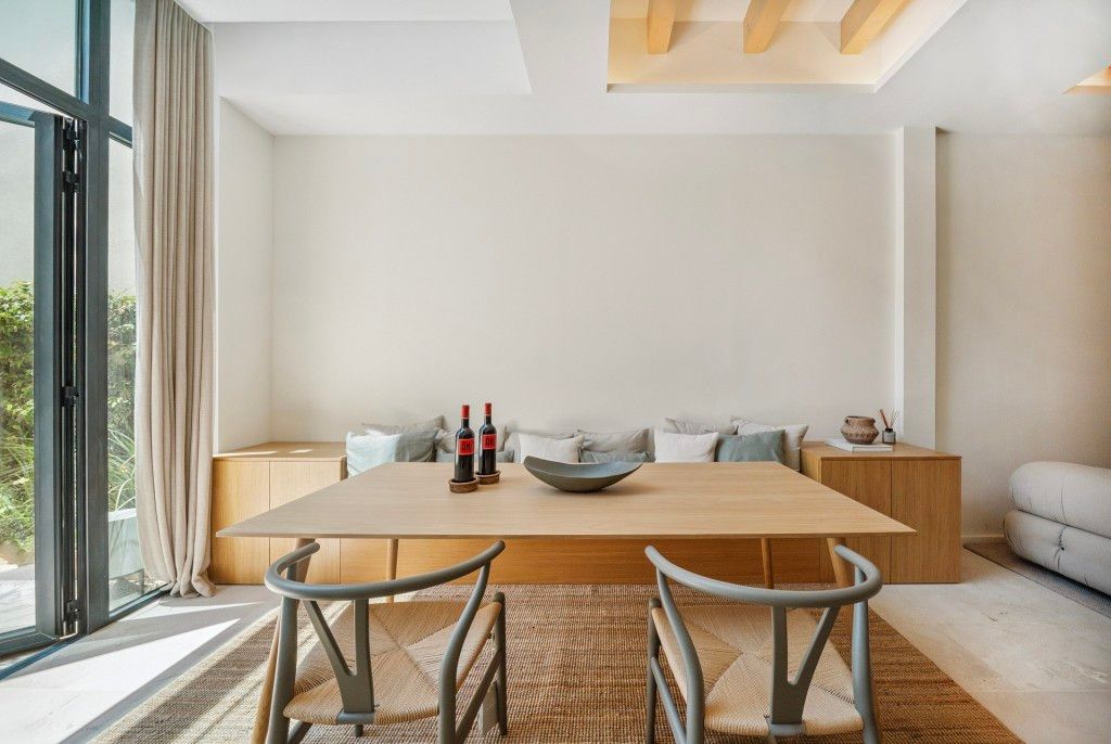 Property photo 2 of 20 Dining