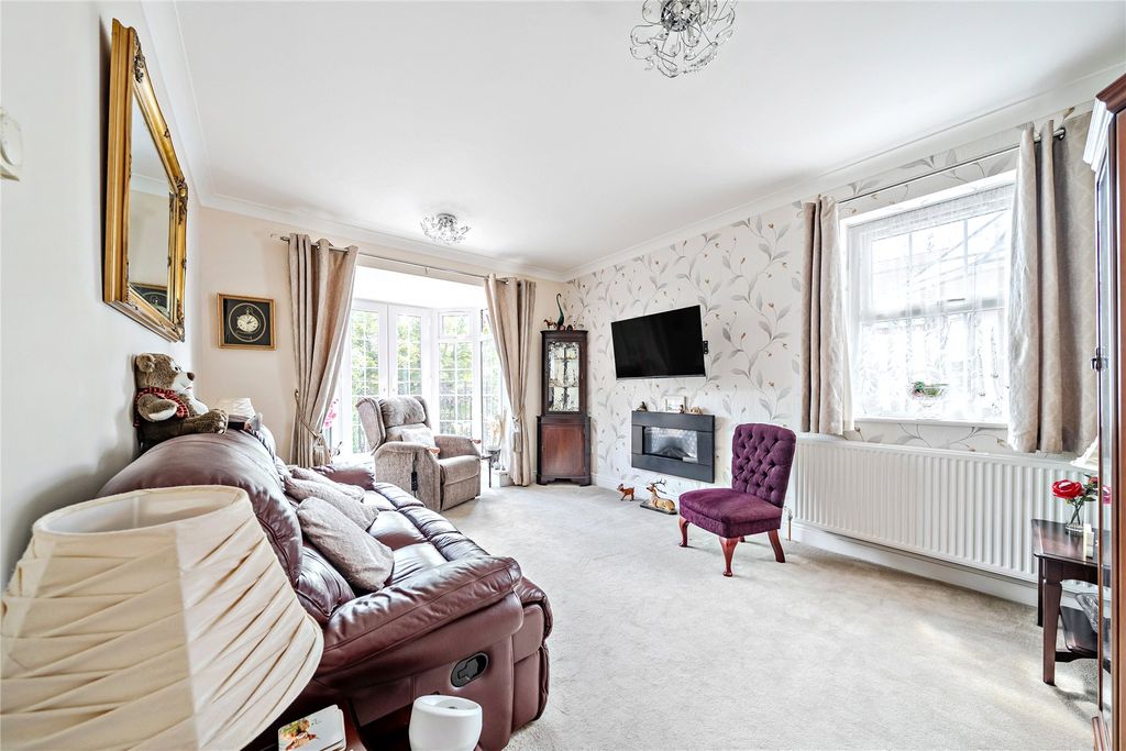 Property photo 3 of 16 Picture No. 14