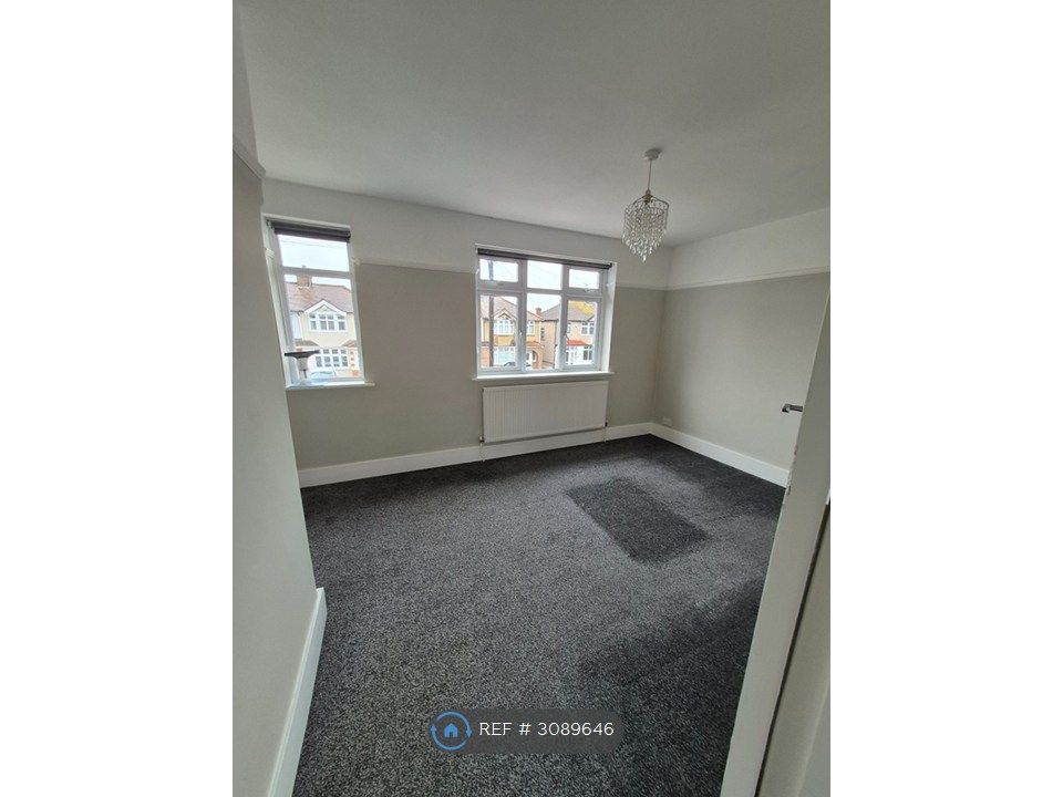 Property photo 2 of 22