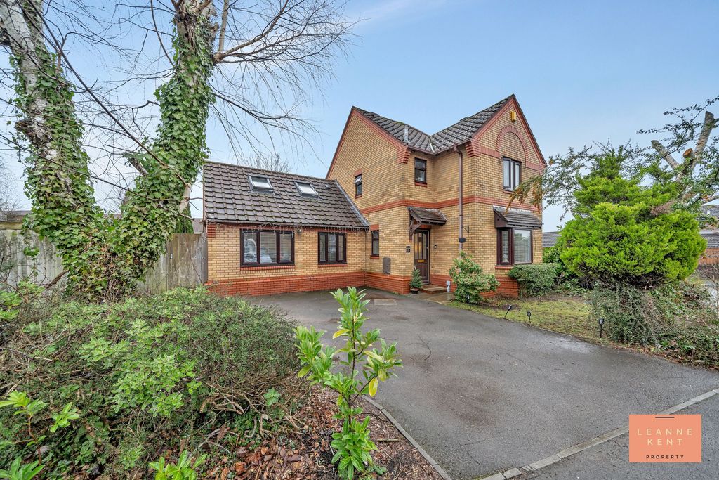 Property photo 1 of 41