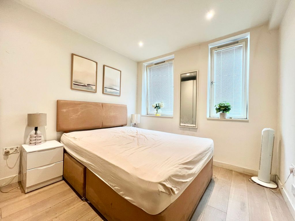 Property photo 2 of 5