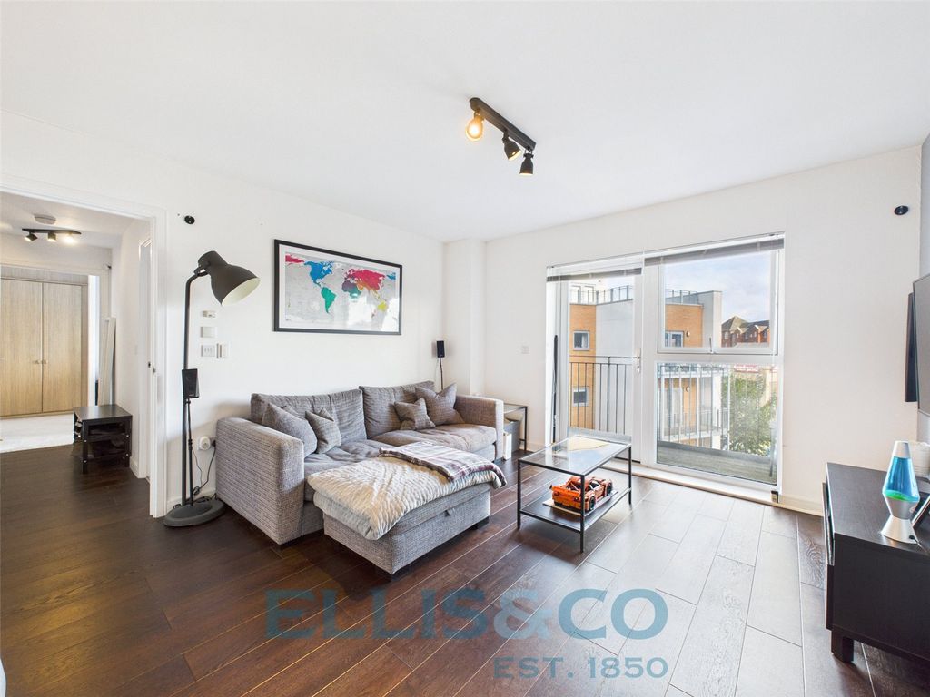 Property photo 1 of 11 Picture No. 27