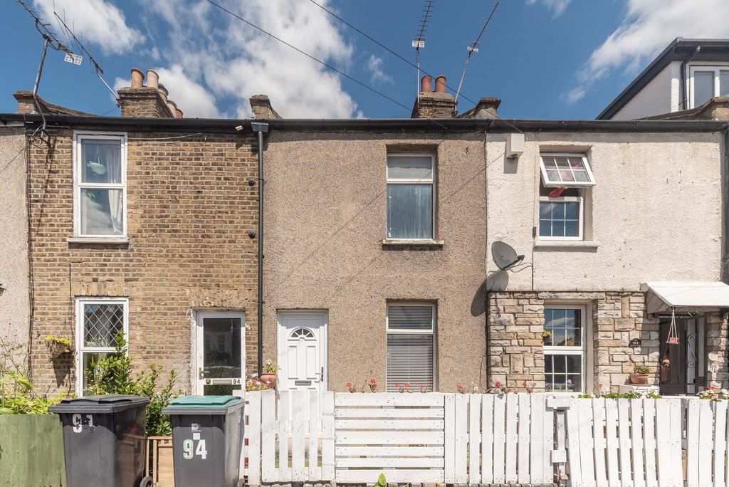 Property photo 1 of 11