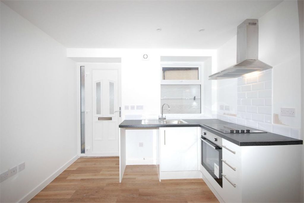 Property photo 2 of 5 Ekl7Sq4Fwmqwvyrg5Qfxjb4Wsgy.Jpg