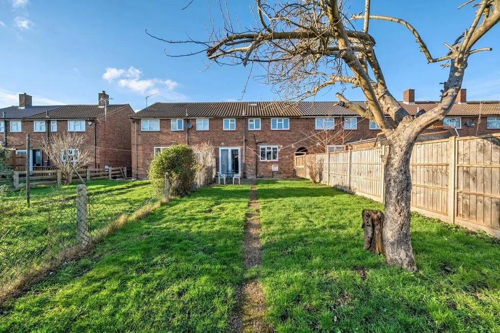 Property photo 1 of 15 Three Bedroom Terraced Home