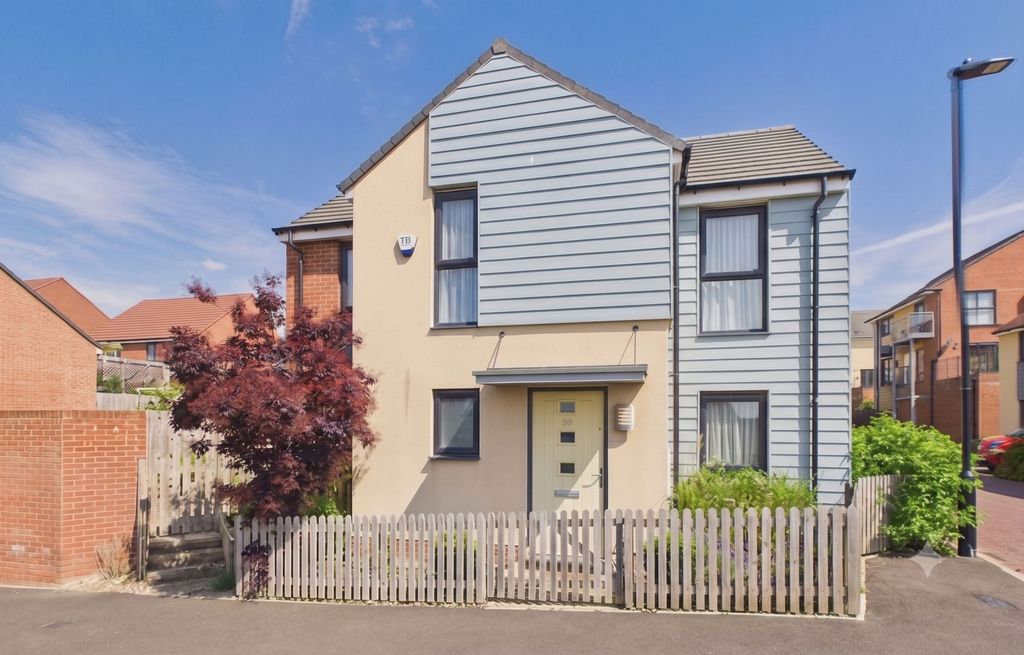 Property photo 1 of 15