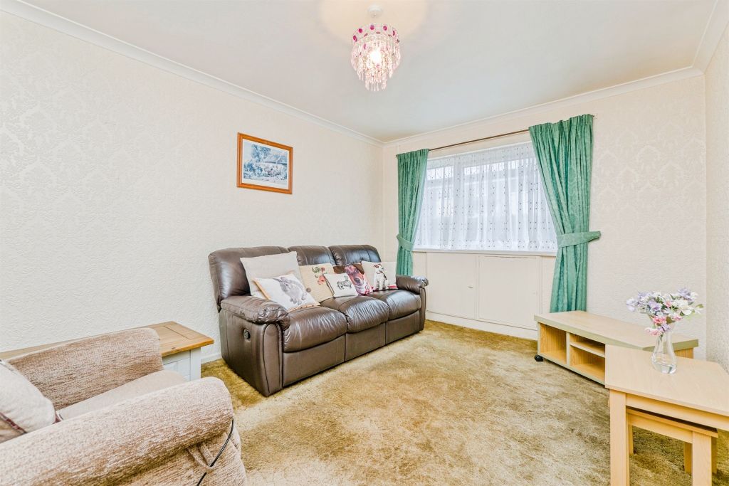 Property photo 2 of 23