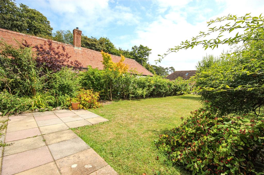 Property photo 3 of 20 Picture No. 02