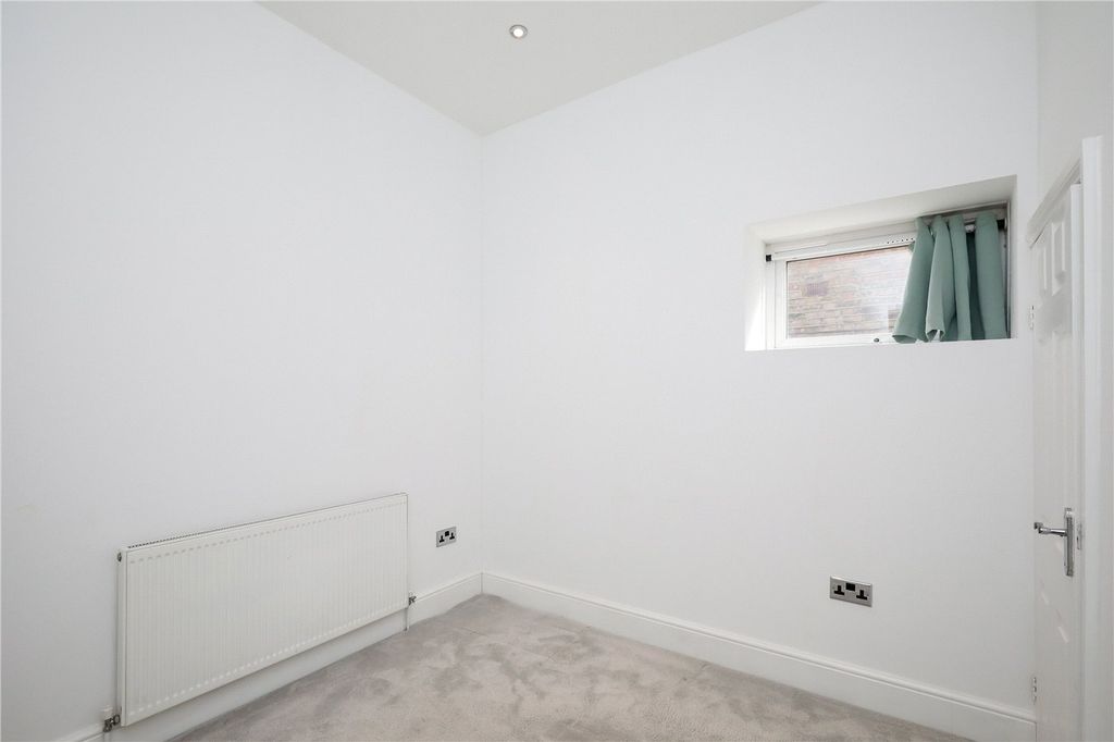 Property photo 2 of 12 Picture No. 09