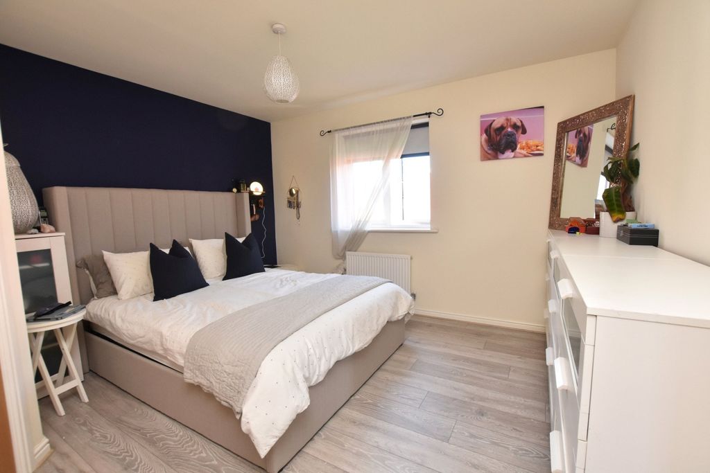 Property photo 3 of 15 Bedroom 1