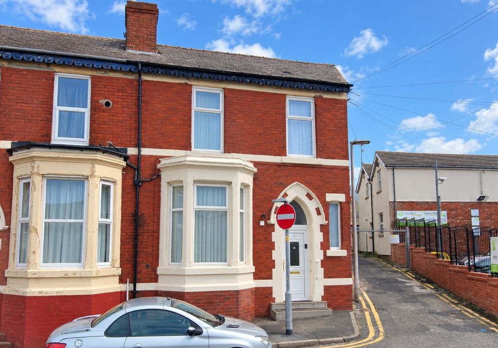 Property photo 1 of 1