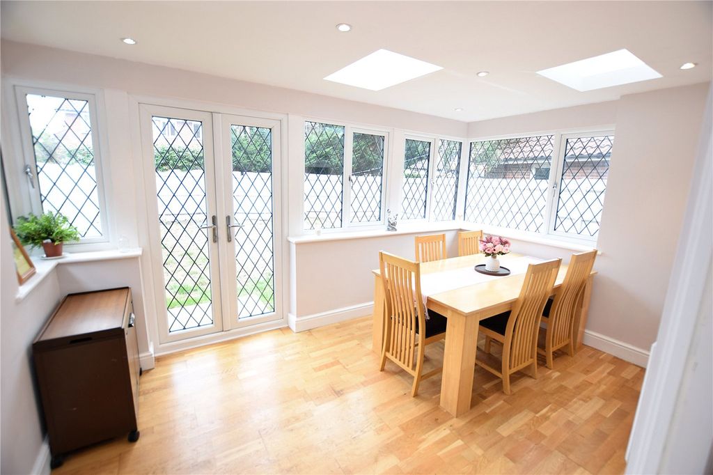 Property photo 3 of 19 Picture No. 36