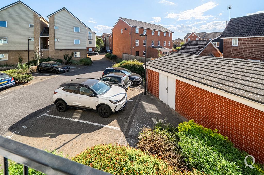 Property photo 3 of 16 4E3Bfe2F-5Af0-4Fc...