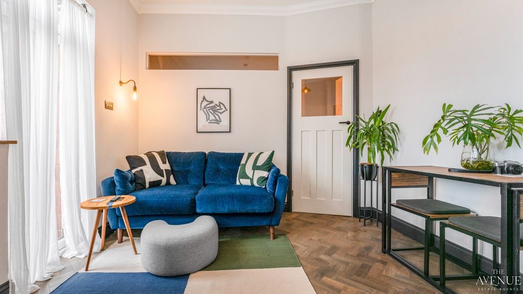 Property photo 2 of 25 4751735