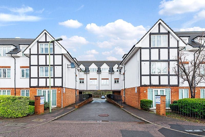 Property photo 2 of 8