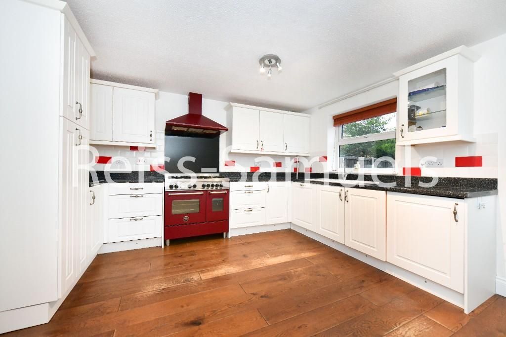 Property photo 1 of 36