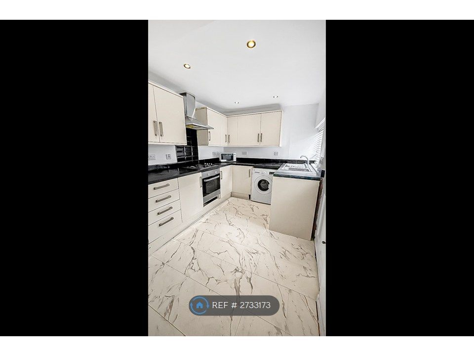 Property photo 1 of 14 Kitchen