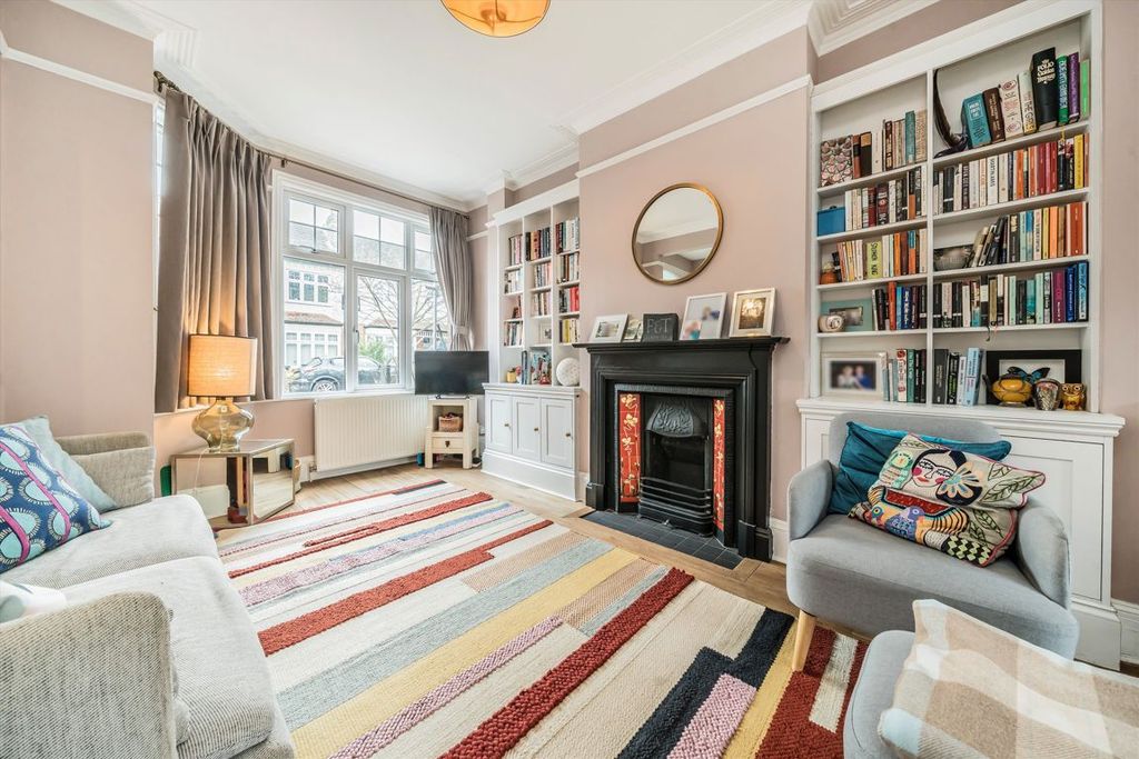 Property photo 2 of 10