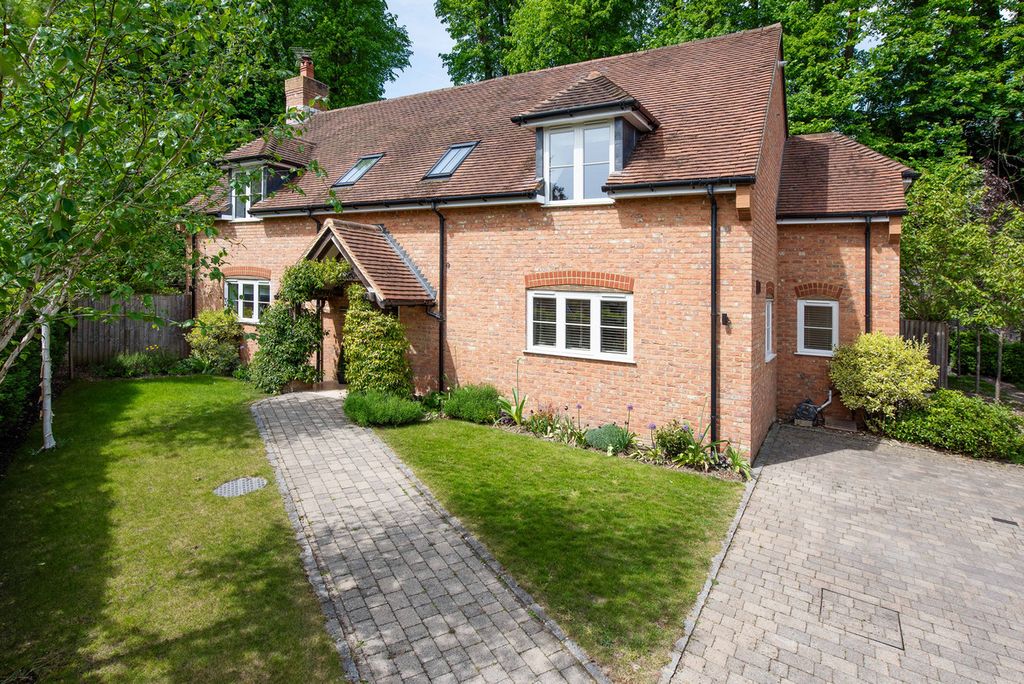 Property photo 3 of 21