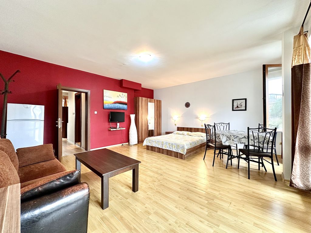 Property photo 3 of 14