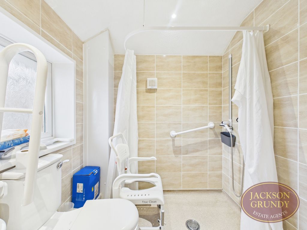 Property photo 2 of 5 Hallam Close