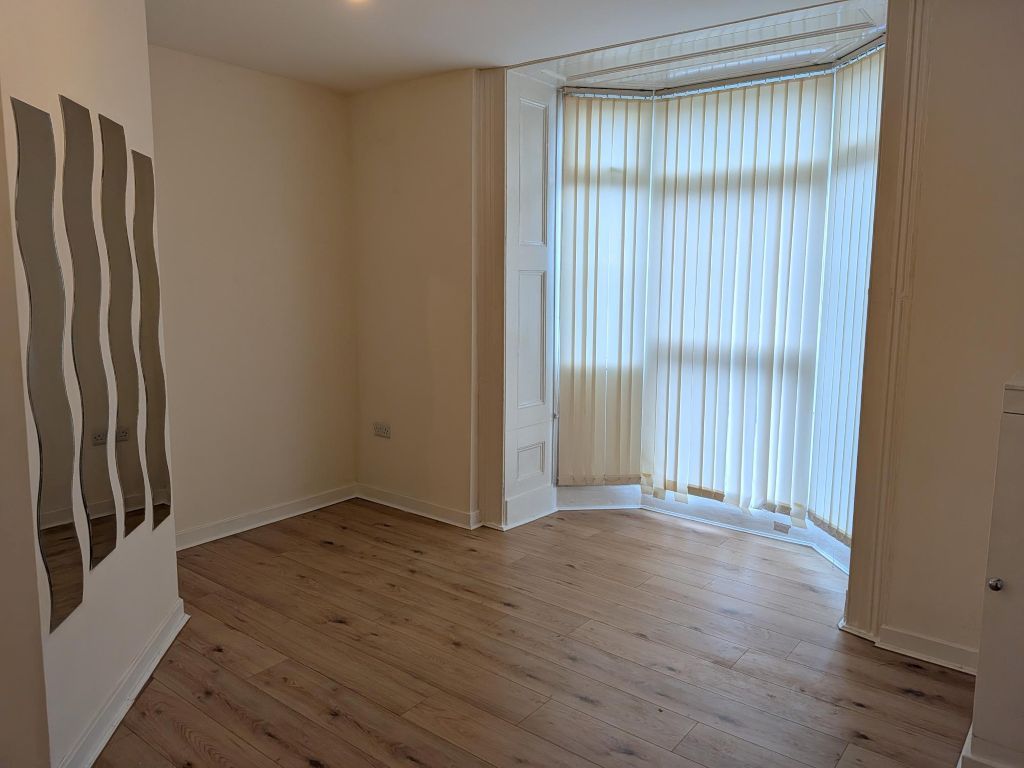 Property photo 2 of 4 Lounge