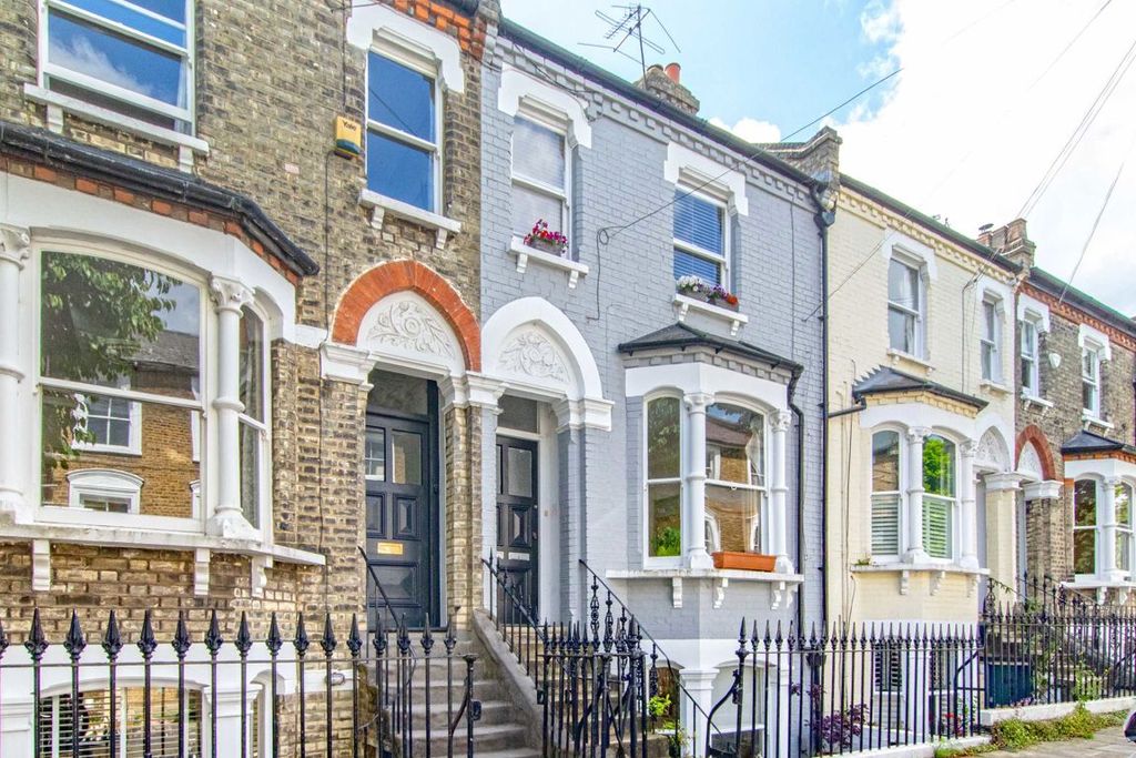 Property photo 1 of 4