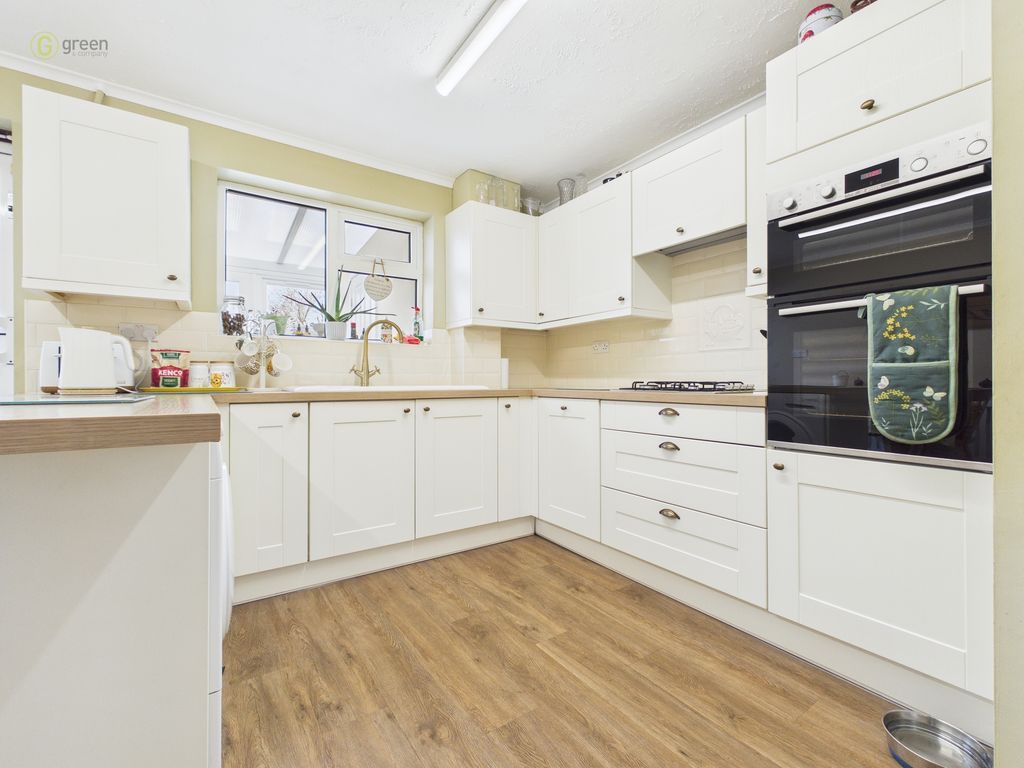 Property photo 3 of 36 Cam01332G0Pr0686Still007