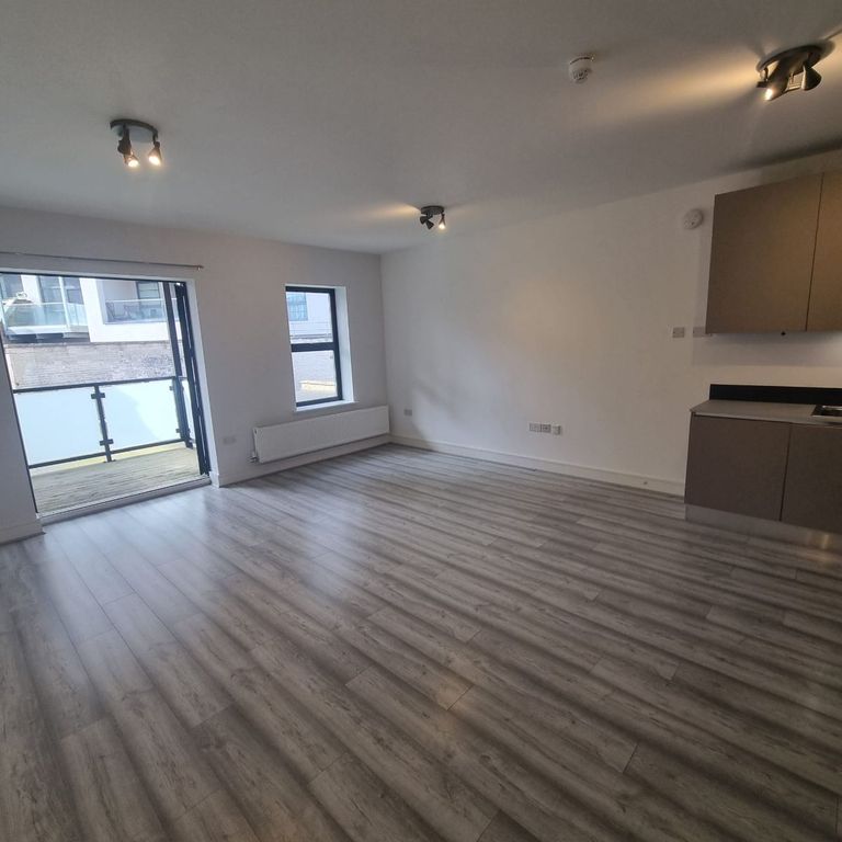 Property photo 3 of 9