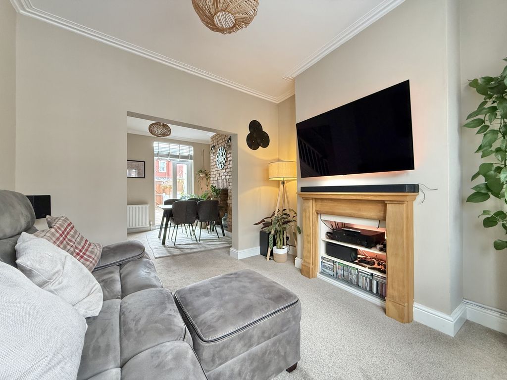 Property photo 3 of 15 Photo 9