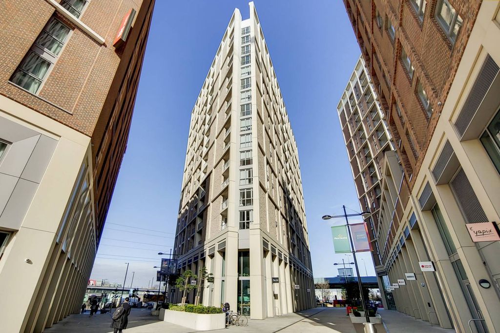 Property photo 1 of 10