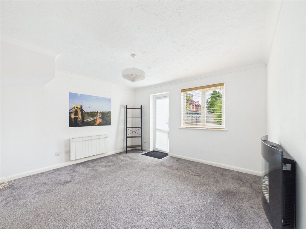 Property photo 2 of 15 Picture No. 05
