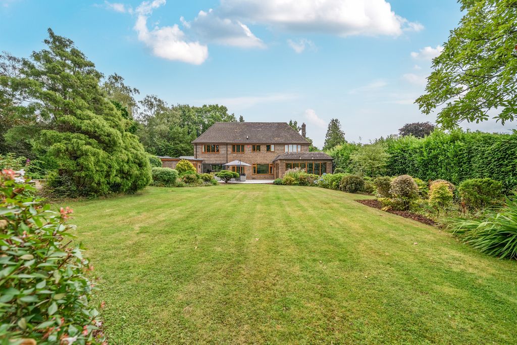 Property photo 1 of 24